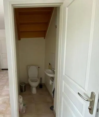 Сasa de vacaciones Comte, Quartier Calme, Pres De La Foret.