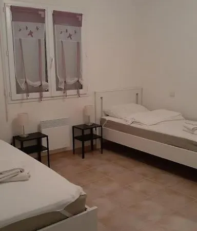 Comte, Quartier Calme, Pres De La Foret. Сasa de vacaciones *